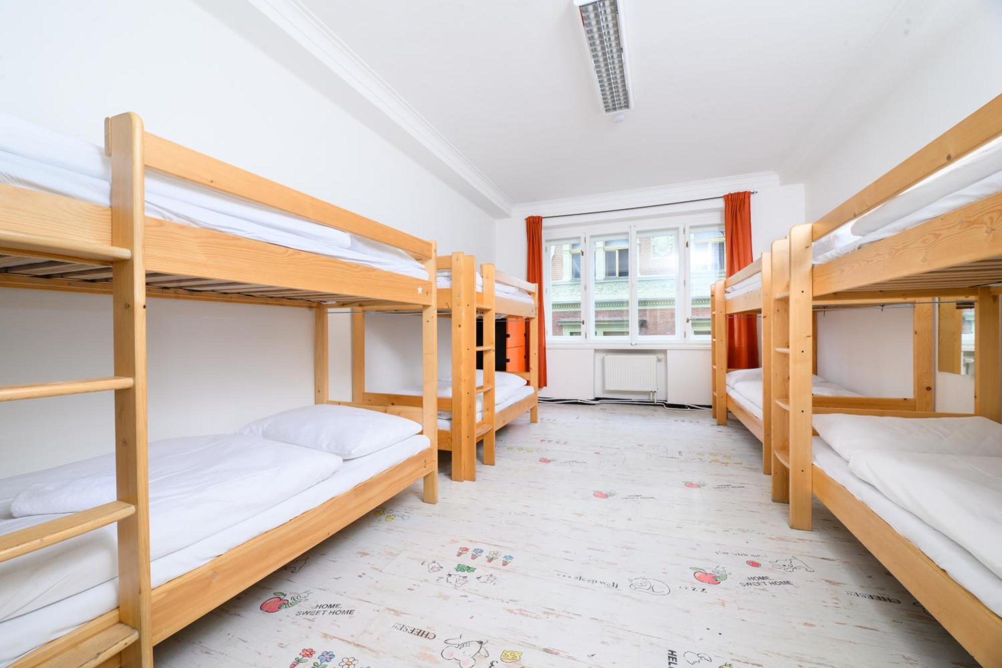 Benedikt City Center Hostel Prag Exterior foto
